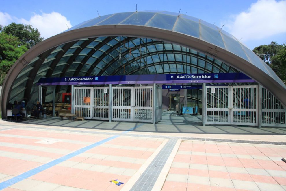 Estação AACD-Serviço, Linha Lilás, São Paulo, Brasil Estação AACD-Serviço, Linha Lilás, São Paulo, Brasil