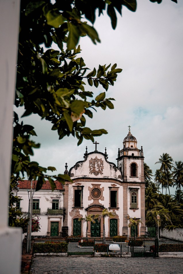 Uma delas é a Basílica de São Bento. Com um belíssimo altar de madeira entalhada, é a igreja mais rica do Centro Histórico Uma delas é a Basílica de São Bento. Com um belíssimo altar de madeira entalhada, é a igreja mais rica do Centro Histórico