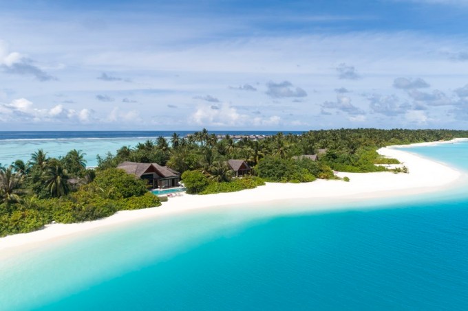 niyama_maldives_two_bedroom_beach_pool_pavilion_beach_1920x1037