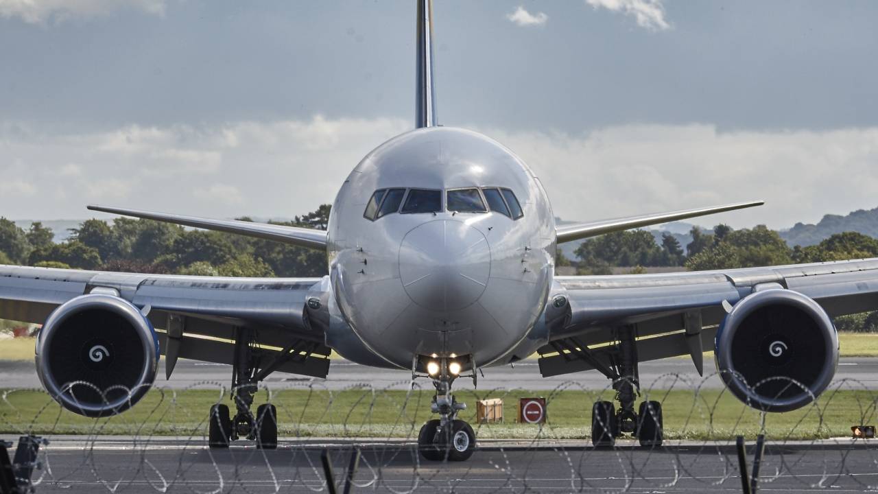 Avião