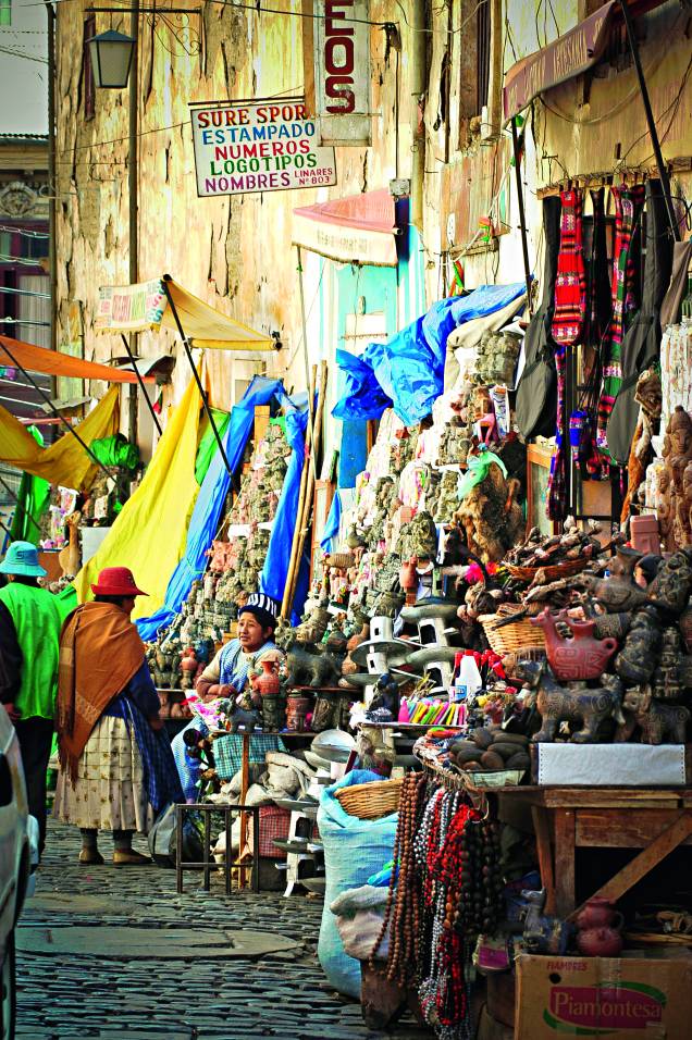 O Mercado de Las Brujas, com seus souvenires para lá de exóticos