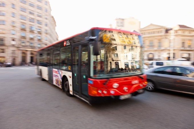 Ônibus urbano em Barcelona, Espanha
