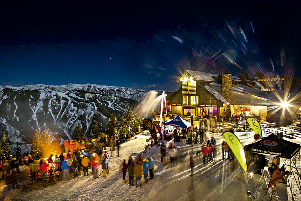 Aspen, Colorado, EUA Festinha no topo da montanha