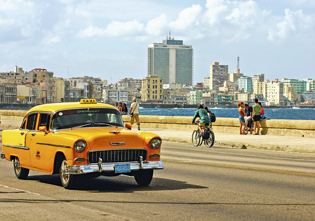 El malecón habanero, Cuba