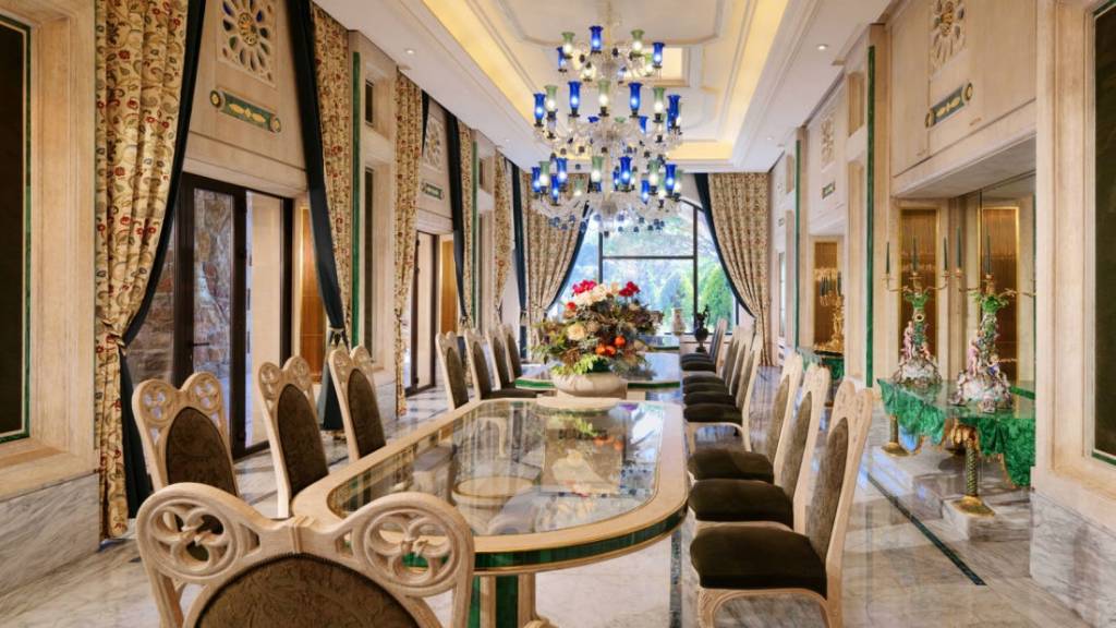 Sala de jantar da suíte recordista, perfeita para bater rangos milionários