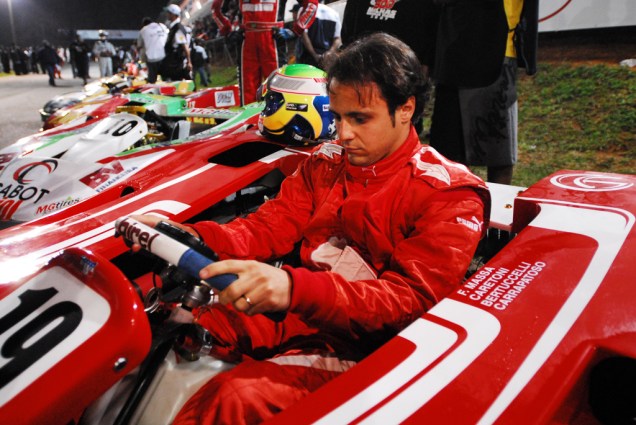 Felipe Massa (foto) e Rubinho Barrichello costumam participar de corridas promocionais com outros pilotos da Fórmula 1 no Kartódromo Internacional da Granja Viana