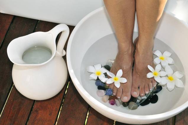 O spa  da Pousada Zé Maria oferece tratamentos como escalda-pés com pedras e flores