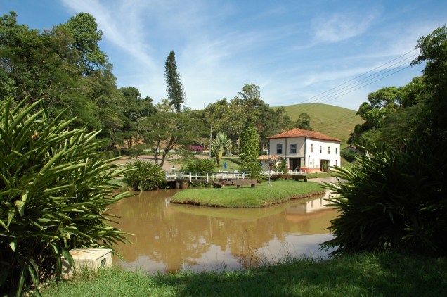 Lago do Hotel Fazenda Independência, recomendado pelo GUIA QUATRO RODAS, antiga fazenda cafeeira na Serra da Bocaina, Bananal, São Paulo