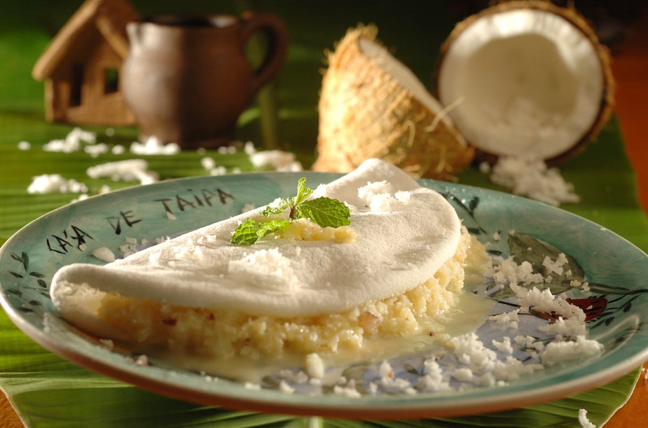 Tapioca de coco com leite condensado da Casa de Taipa, que fica em Ponta Negra