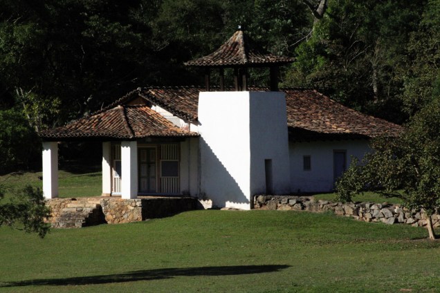 Capela de Santo Antônio construída por Fernão Paes de Barros, em 1681, no Sítio Santo Antônio