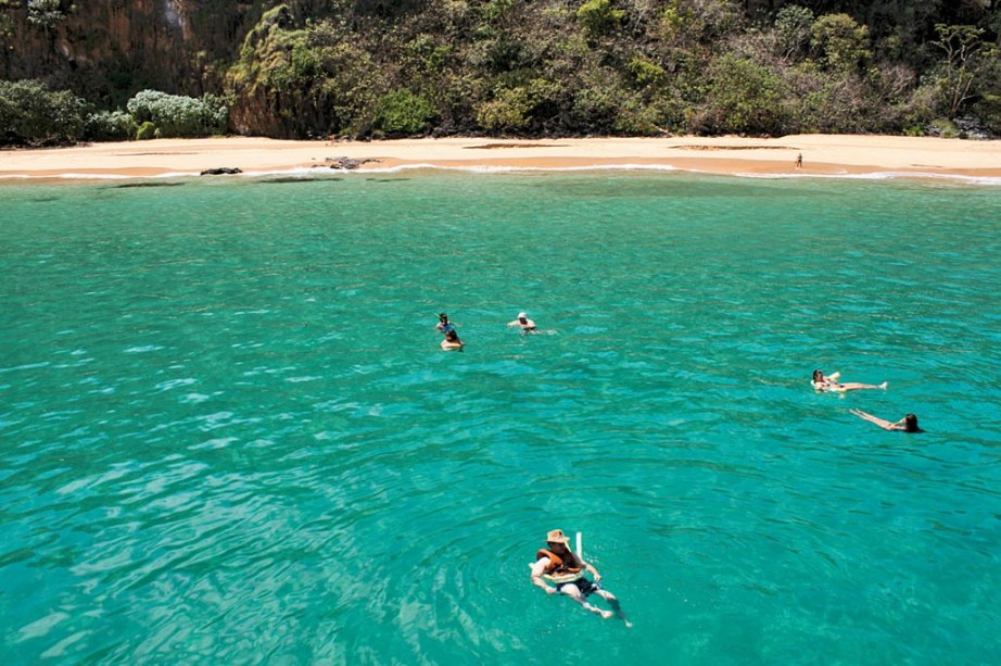 <a href="https://viajeaqui.abril.com.br/estabelecimentos/br-pe-fernando-de-noronha-atracao-praia-da-baia-do-sancho" rel="Baía do Sancho"><strong>Baía do Sancho</strong></a>, em <a href="https://viajeaqui.abril.com.br/cidades/br-pe-fernando-de-noronha" rel="Fernando de Noronha">Fernando de Noronha</a>, uma das cinco finalistas da 12ª edição do Prêmio O Melhor de Viagem e Turismo