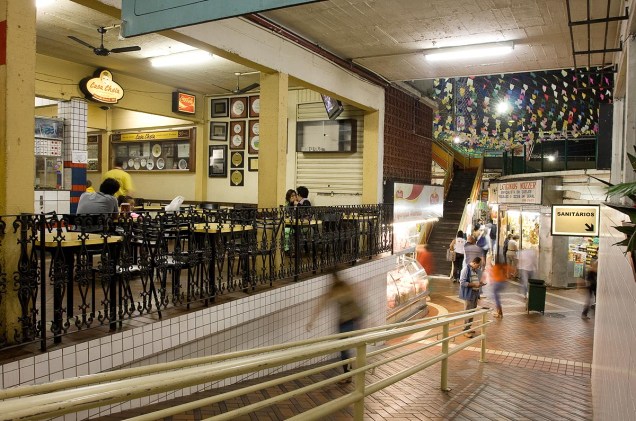 Bar e restaurante Casa Cheia, instalado dentro do Mercado Central de Belo Horizonte (MG)