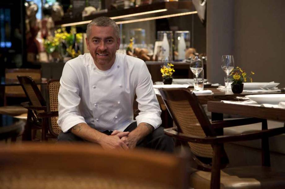 Chef Alex Atala em seu restaurante, D.O.M., em São Paulo