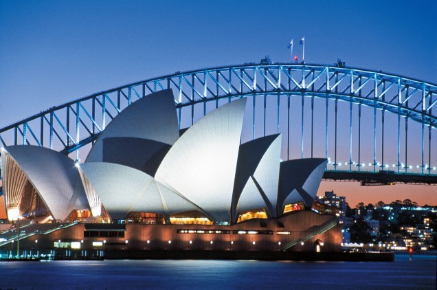 5.º lugar: <a href="https://viajeaqui.abril.com.br/cidades/australia-sydney" rel="Sydney" target="_blank"><strong>Sydney</strong></a>, <strong>Austrália</strong><br />  A Ópera House simboliza uma das cidades mais vibrantes e modernas do mundo: boa parte das atrações, como mansões coloniais, museus, galerias de arte e cafés, fica à beira-mar.