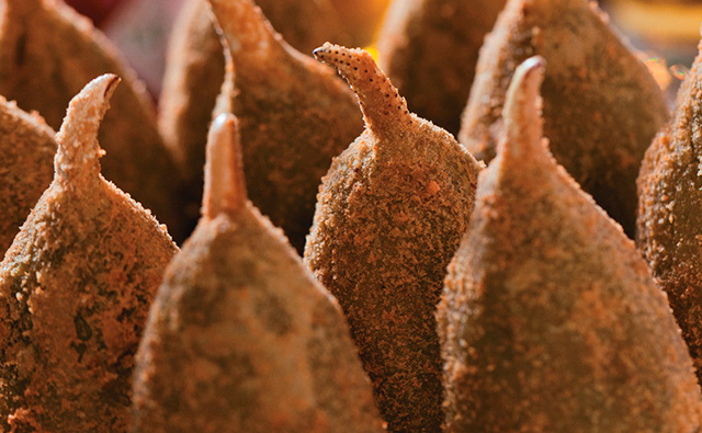 Coxinha de caranguejo do Boteco Praia. Coxinha de caranguejo do Boteco Praia.