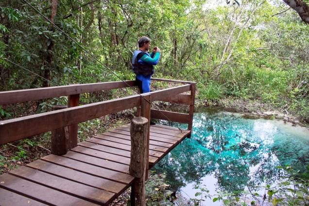 Turista durante passeio para Flutuação no Rio Sucuri, atração da Reserva Ecológica Baia Bonita Turista durante passeio para Flutuação no Rio Sucuri, atração da Reserva Ecológica Baia Bonita