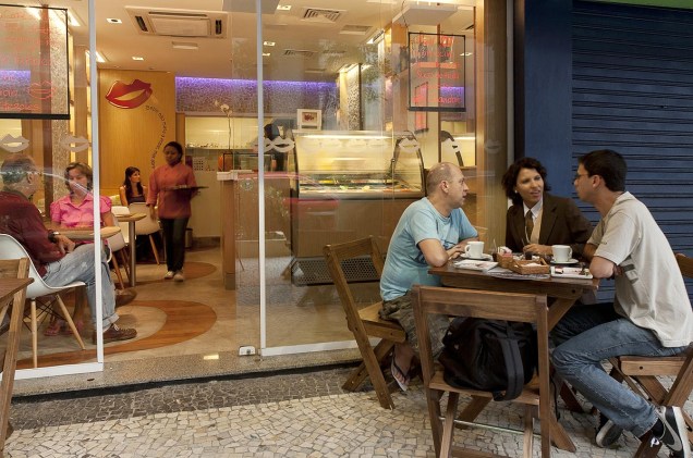 Ambiente da cafeteria e sorveteria Beijo Carioca, no Rio de Janeiro (RJ)