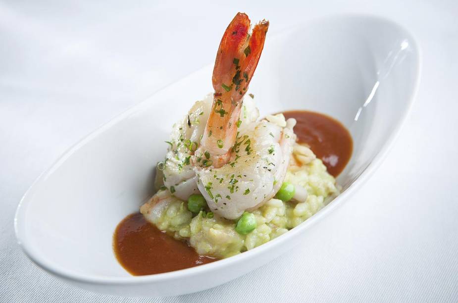 Risoto com arroz carnaroli e feijão verde do restaurante Le Pré Catelan, no Hotel Sofitel, em Copacabana, no Rio de Janeiro