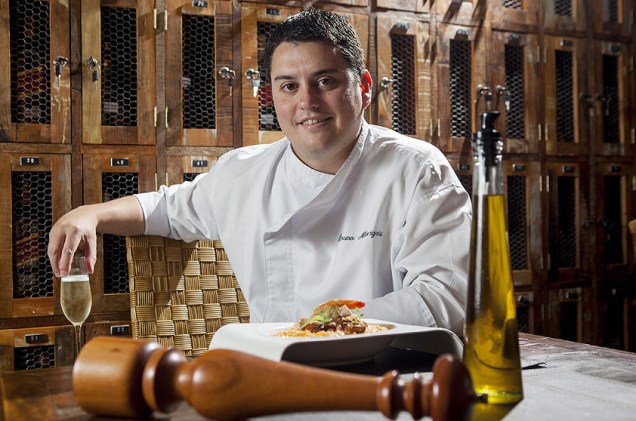 O chef e proprietário do Oak Restaurante e Wine Bar, Bruno Albergaria