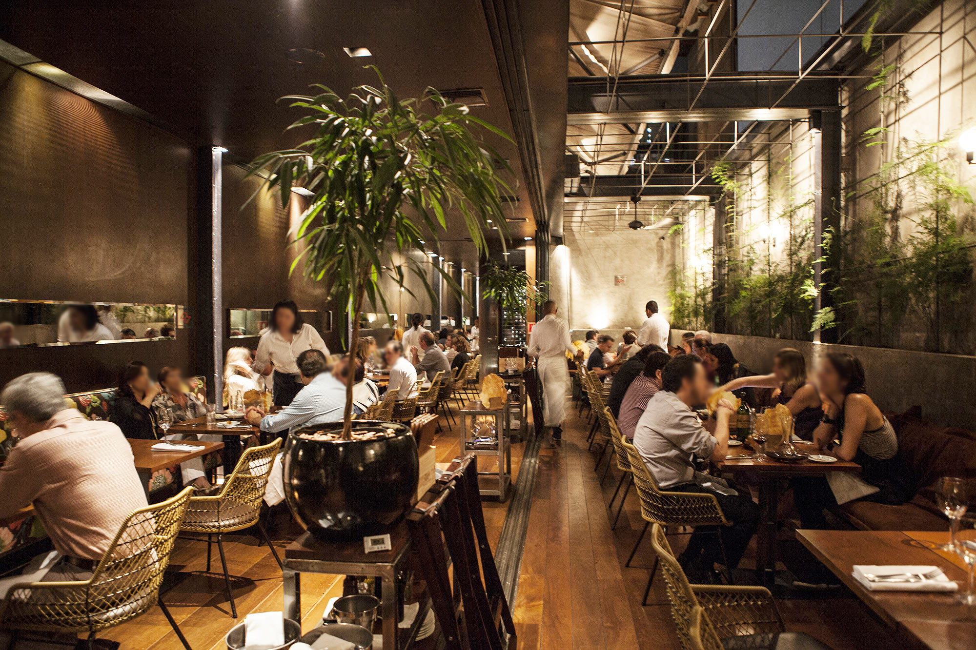Salão do restaurante Arturito, que fica no bairro de Pinheiros, em São Paulo (SP)