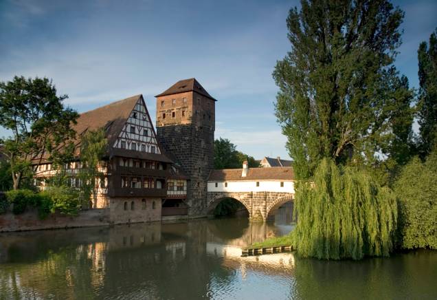 A cidade de Nuremberg, fundada na Idade Média, ainda conserva as muralhas que cercavam a cidade
