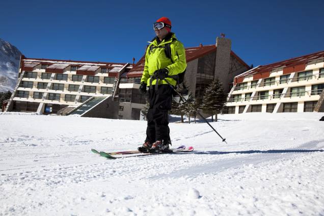 Em Las Leñas, com os esquis nos pés, você já sai esquiando dos hotéis, sem precisar de nenhum transporte para levá-lo até as montanhas