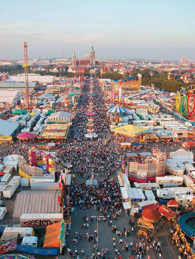 Apesar do nome, a Oktoberfest começa em setembro e termina no primeiro fim de semana de outubro, quando o clima em Munique é mais ameno