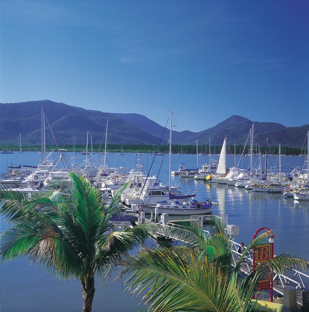 Marina na cidade de Cairns, em Queensland, na Austrália