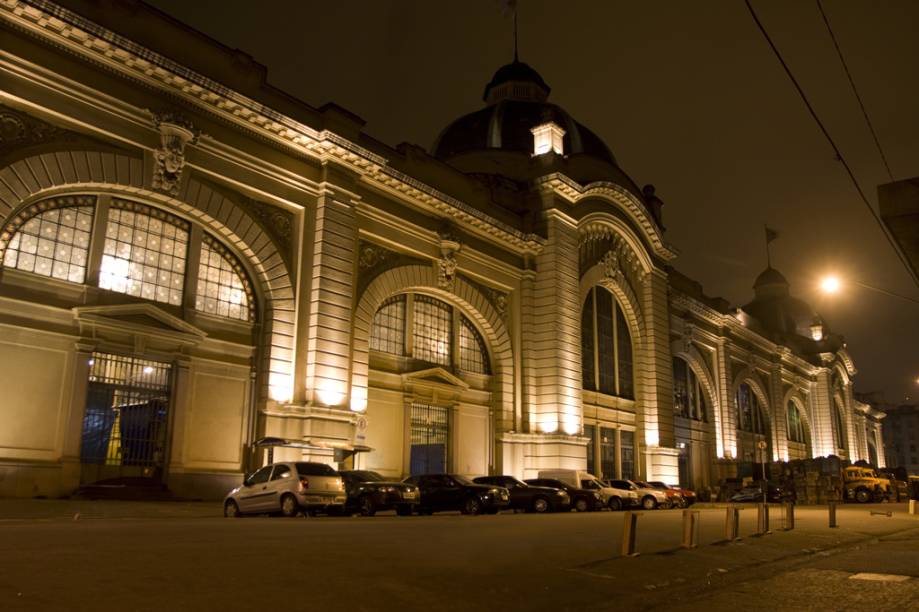 Mercadão visto à noite Mercadão visto à noite