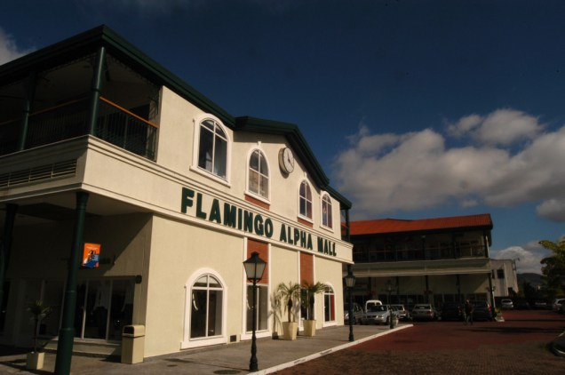 Flamingo Alpha Hall, shopping center em Santana de Parnaíba