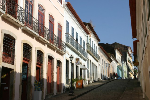 O centro histórico, com ruas estreitas, vielas, becos, praças e casarões erguidos entre os séculos 18 e 19 é a grande atração de São Luís