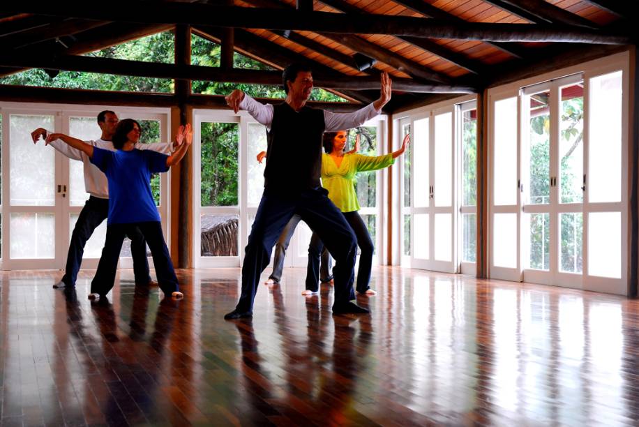 O forte da pousada A Rosa e o Rei são as atividades zen, aulas de tai chi chuan e meditação estão inclusas na diária