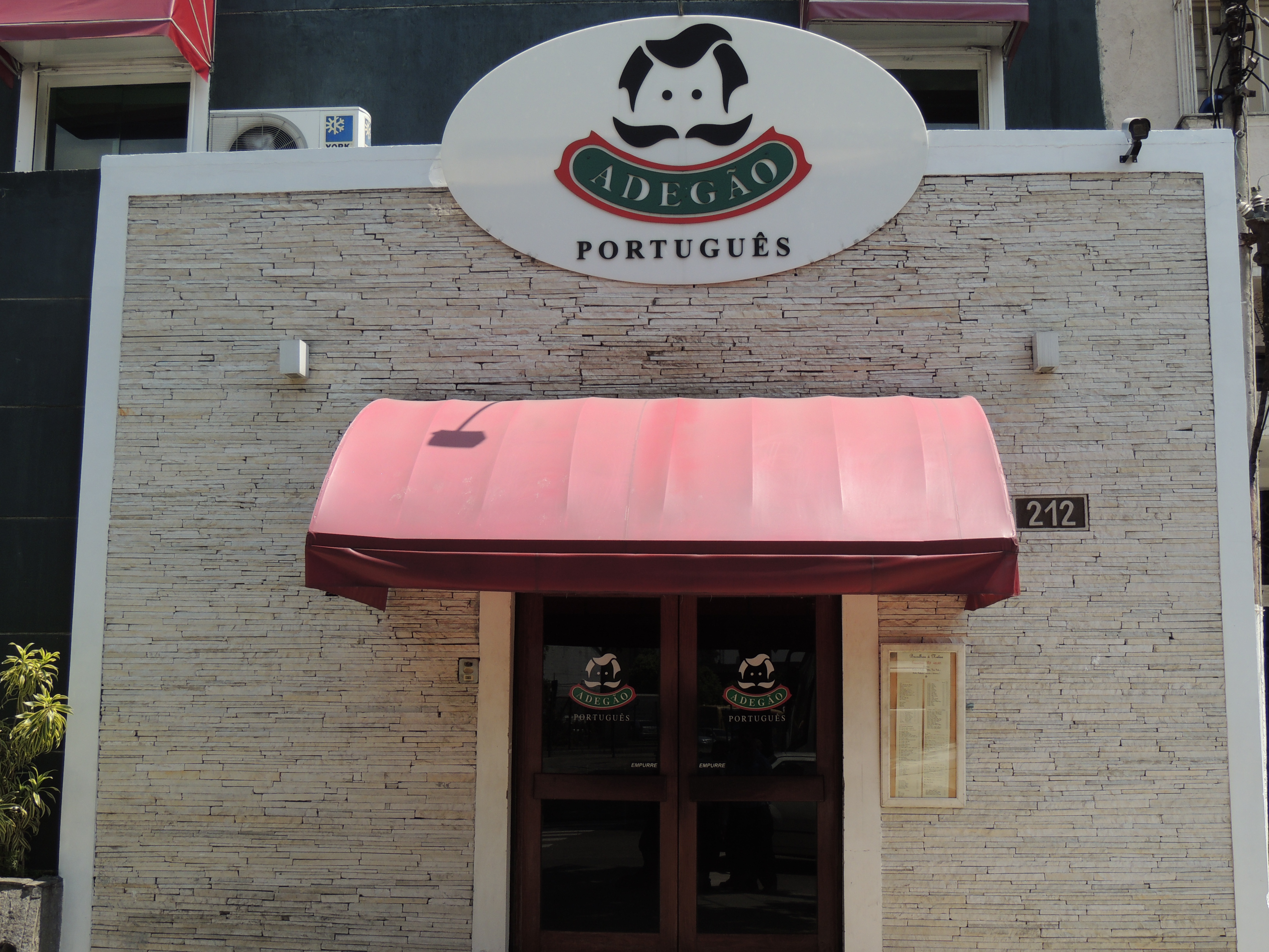 Restaurante Adegão Português, no Rio de Janeiro