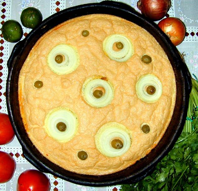 A Torta Capixaba é tradicionalmente servida na Semana Santa, mas é possível prová-la durante todo ano nos restaurantes de comida regional