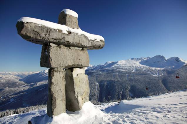 A escultura de pedra Inukshuk inspirou o logo do jogos olímpicos de inverno, realizados em Vancouver em 2010