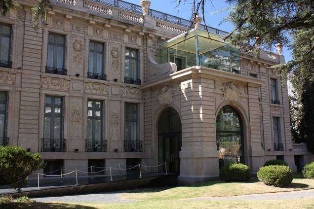 A mansão em estilo francês foi transformada no Museu Superior de Bellas Artes Evita, um dos mais importantes da Argentina. No acervo, obras de Pablo Picasso e Francisco de Goya