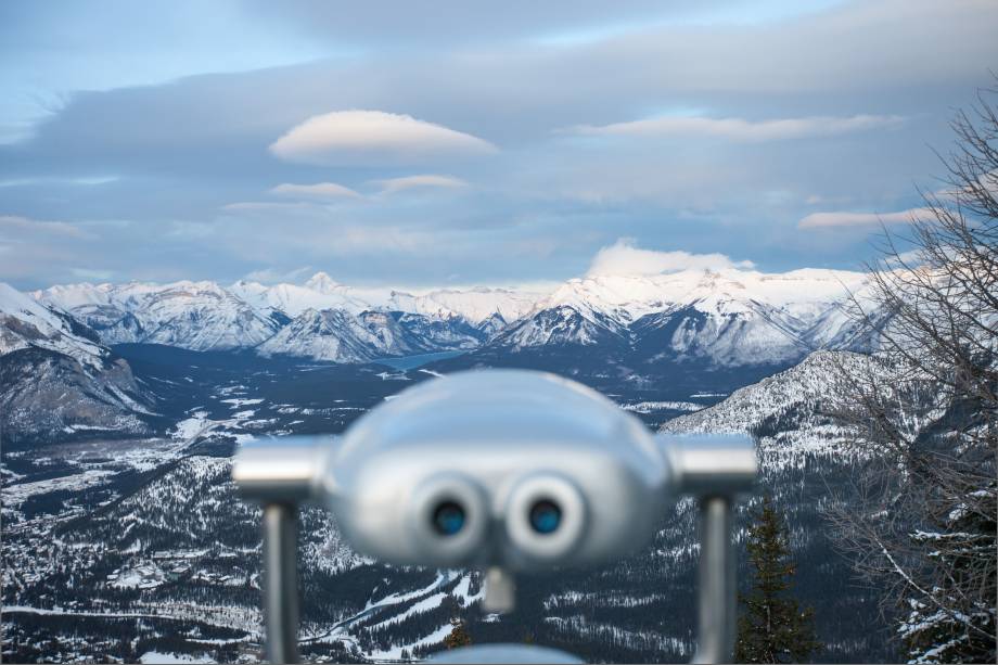 <strong>Montanha Tunnel</strong> A caminhada até o pico pode ter a dificuldade aumentada por gelo de Outubro a Abril. É preciso usar botas especiais nessa época do ano, mas a vista lá de cima com tudo nevado vale a pena, concorda? <strong>Montanha Tunnel</strong> A caminhada até o pico pode ter a dificuldade aumentada por gelo de Outubro a Abril. É preciso usar botas especiais nessa época do ano, mas a vista lá de cima com tudo nevado vale a pena, concorda?