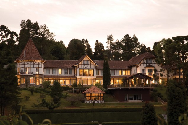 Hotel Vila Inglesa, uma das construções de inspiração alpina na cidade Hotel Vila Inglesa, uma das construções de inspiração alpina na cidade