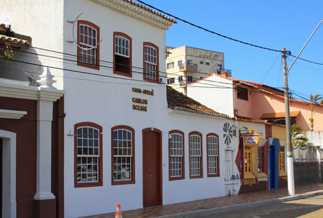O casarão colonial onde viveu o pintor gaúcho Carlos Scliar por 40 anos abriga o Instituto Cultural Carlos Scliar