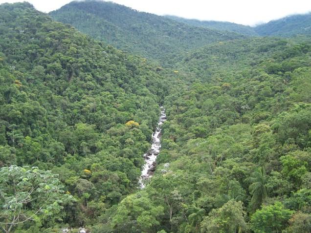 Vista do parque e do vale do Rio Campo Belo a partir do Mirante do Último Adeus