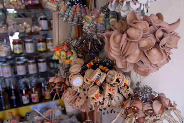 Peças de couro em loja da Central de Artesanato, que reúne o melhor do artesanato piauiense