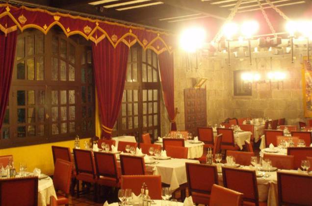 O restaurante Château Lacave é um ambiente agradável, o cliente ainda pode degustar a deliciosa gastronomia da Serra Gaúcha     