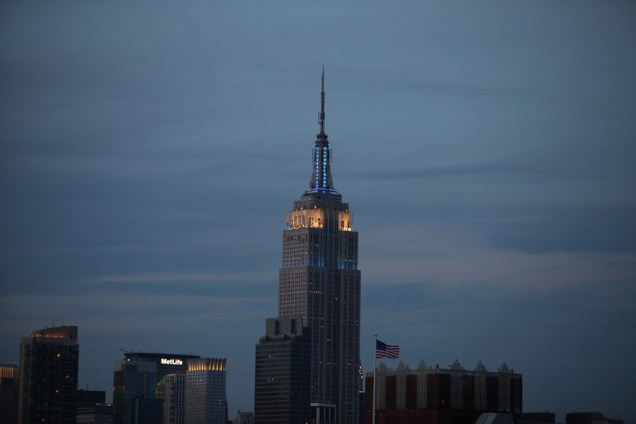 Com 102 andares e 448,7 metros de altura, o Empire State é o prédio mais alto de Nova York. Perdeu o posto em 1972, quando foi inaugurado o World Trade Center, mas depois dos atentados de 11 de setembro, voltou a ser o maior arranha-céu da cidade