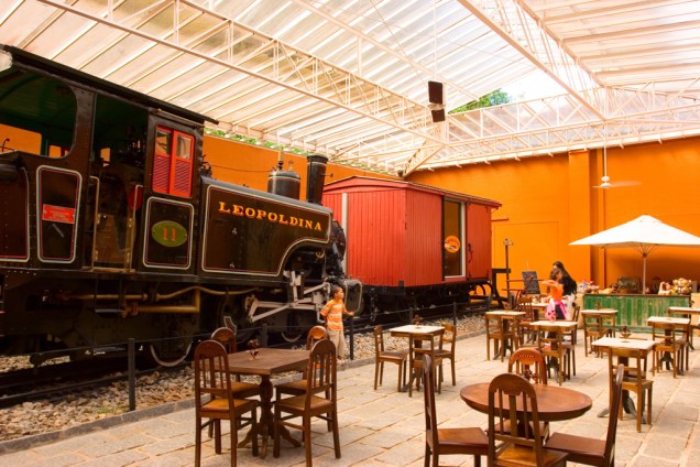 Locomotiva que fazia o trajeto Rio de Janeiro-Juiz de Fora pela Estrada de Ferro Mauá, exposta no Museu Imperial, em Petrópolis, Rio de Janeiro