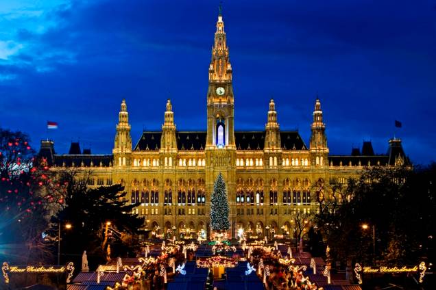 A prefeitura de Viena, Rathaus, é um edifício em estilo gótico construído no século 19 e serve também como sede do conselho da cidade