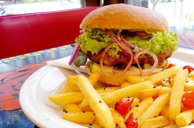 Hamburguer de Tilápia Hamburguer de Tilápia