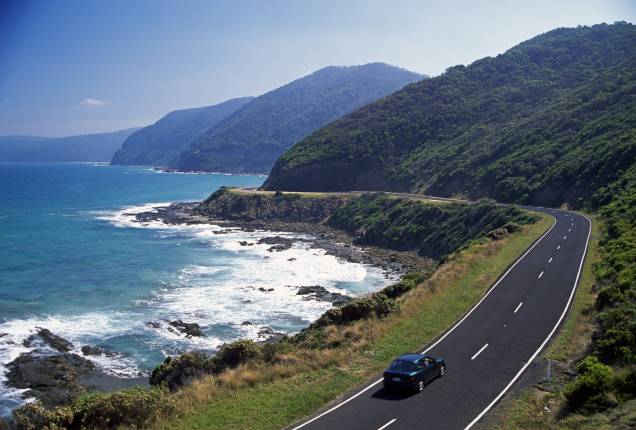 Para quem vai de Torquay a Warrnambool, em Victoria, a Great Ocean Road acrescenta mais de 60 quilômetros ao percurso mais direto, mas, com estas vistas pelo caminho, não há quem reclame