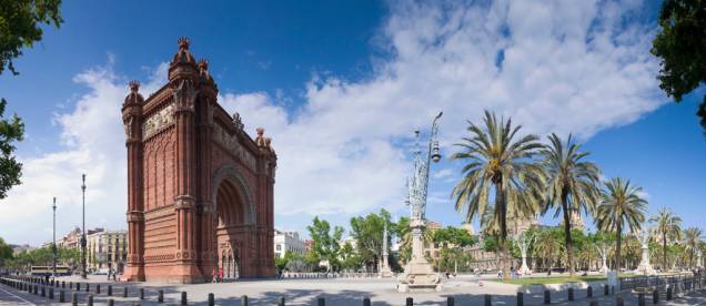 Arco do Triunfo de Barcelona, projetado por Josep Vilaseca i Casanovas