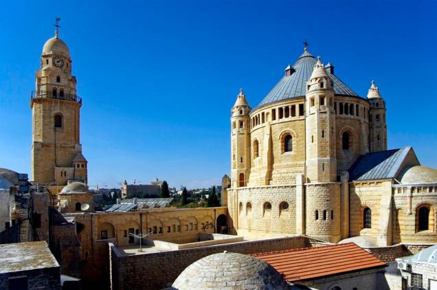 Basílica da Anunciação, em Nazaré, Israel, construída no lugar onde o arcanjo Gabriel anunciaria a chegada de Jesus a Maria Basílica da Anunciação, em Nazaré, Israel, construída no lugar onde o arcanjo Gabriel anunciaria a chegada de Jesus a Maria
