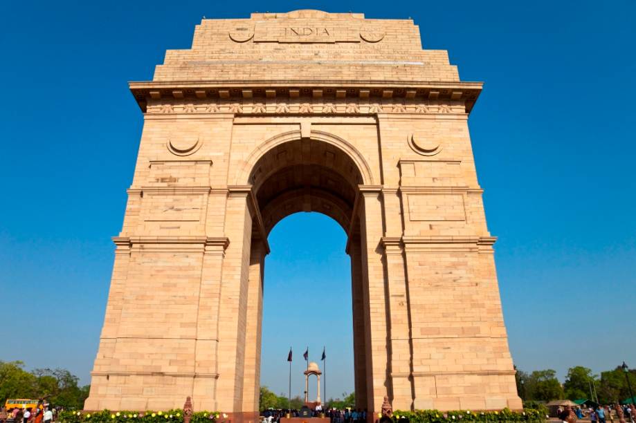 O Portal da Índia é o monumento nacional dos indianos e homenageia soldados tombados em guerras nas primeiras décadas do século 20. Inaugurado em 1931, quando o país ainda era uma colônia britânica, aqui localiza-se o túmulo do soldado desconhecido O Portal da Índia é o monumento nacional dos indianos e homenageia soldados tombados em guerras nas primeiras décadas do século 20. Inaugurado em 1931, quando o país ainda era uma colônia britânica, aqui localiza-se o túmulo do soldado desconhecido